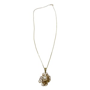 14K gold necklace with pearl