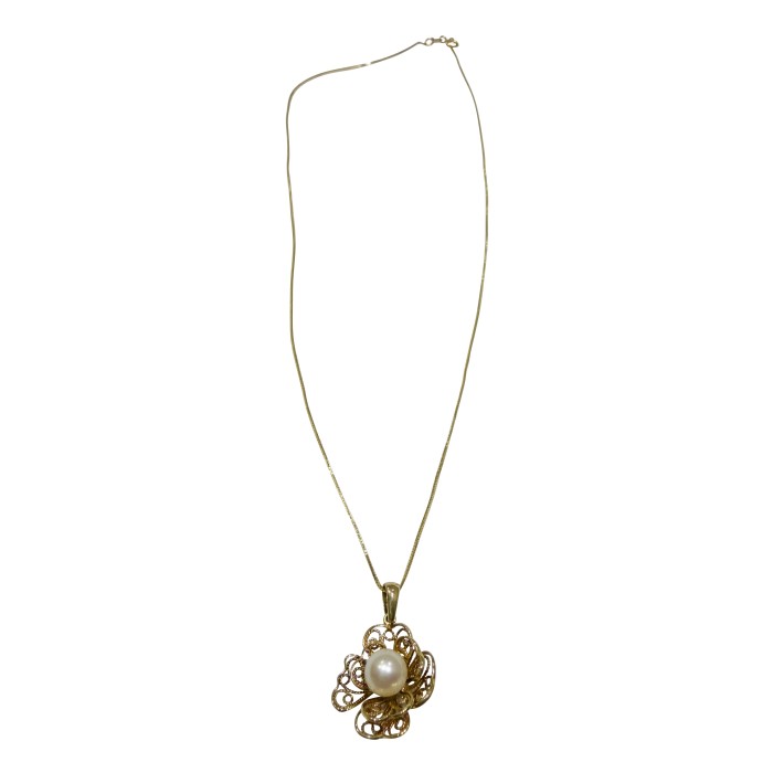 14K gold necklace with pearl