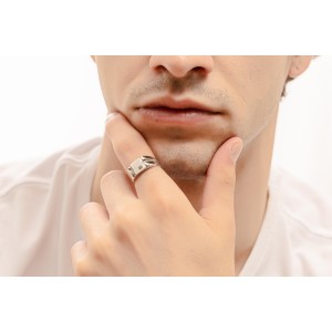 14K white gold men’s ring with zircon stone