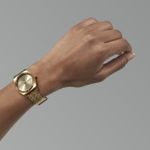 Ρολόι Nixon με χρυσό μεταλλικό μπρασελέ και σαμπανί καντράν