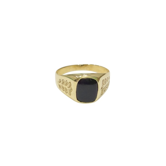 14K yellow gold men’s ring with black stone