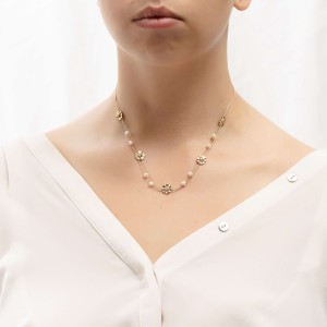 Two tone 14K gold necklace with pearl