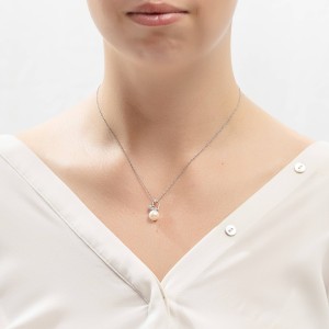 14K white gold necklace with pearl and zircon stones