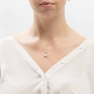 14K white gold necklace with pearl and zircon stones
