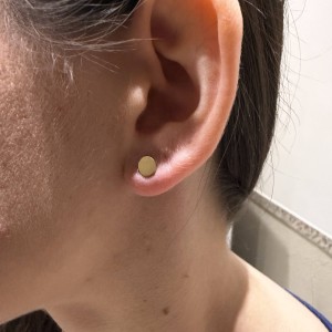 Χρυσά καρφωτά σκουλαρίκια Κ14