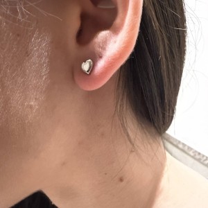 14K white gold heart stud earrings