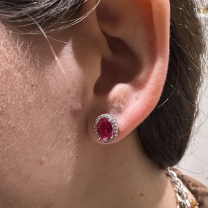 14K white gold oval stud earrings with red stone and zircon details
