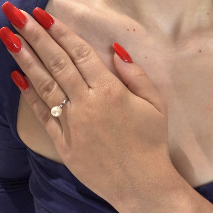 14K white gold ring with pearl and zircon stones