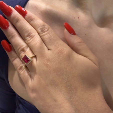 14K gold ring with zircon stones