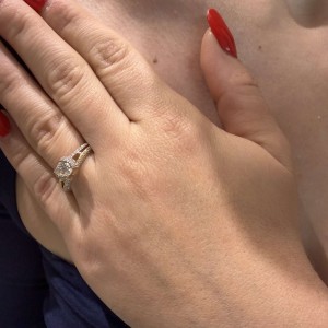 Δίχρωμο δαχτυλίδι Κ14 με πέτρες ζιργκόν