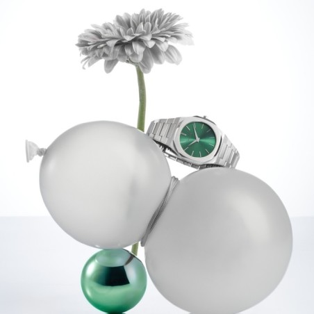 D1 Milano ultrathin watch with green dial and stainless steel bracelet