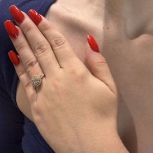 14K gold ring with zircon stones