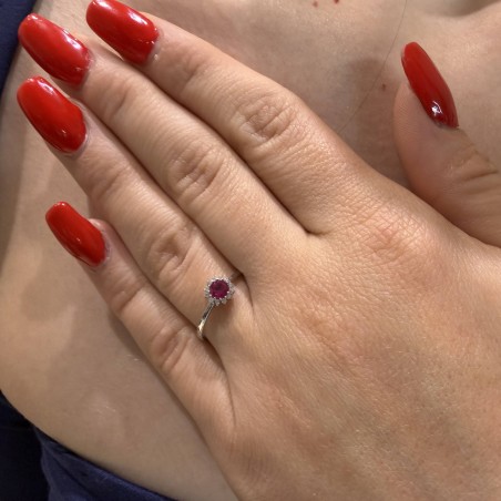 14K white gold ring with red zircon and surrounding stones