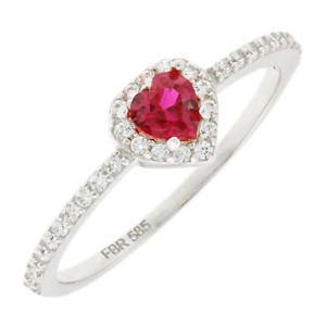 14K white gold ring with heart-shaped zircon