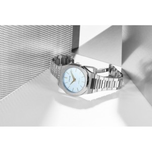 D1 Milano ultrathin watch with blue dial and stainless steel bracelet