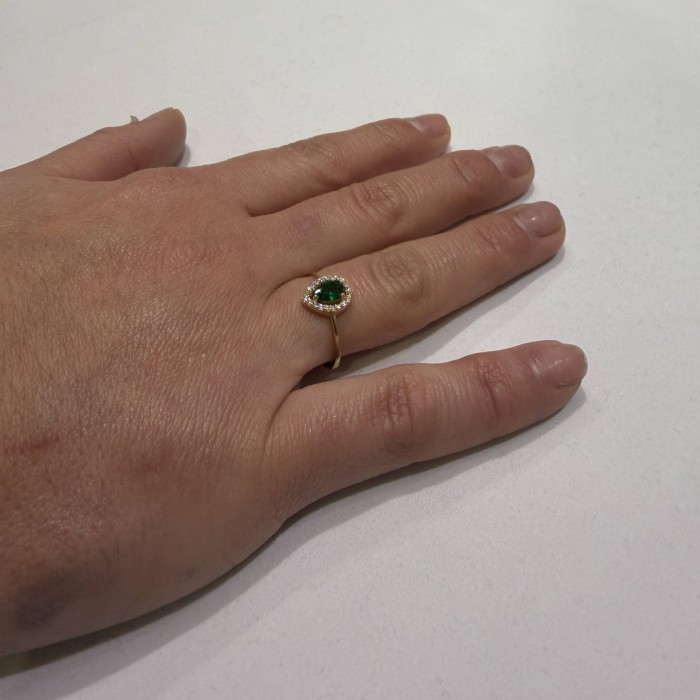 14K gold ring with green zircon and zircon stones