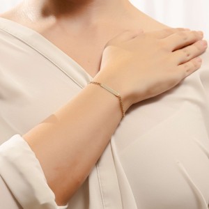 14K gold ID bracelet with engraving plate