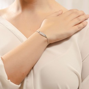 14K white gold ID bracelet with engraving plate