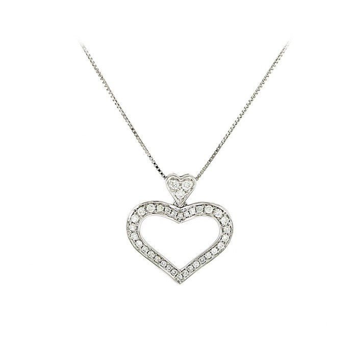 18K White Gold Heart-Shaped Necklace with Diamonds