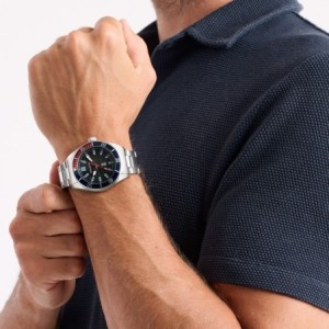 Nautica watch with stainless steel bracelet and black dial