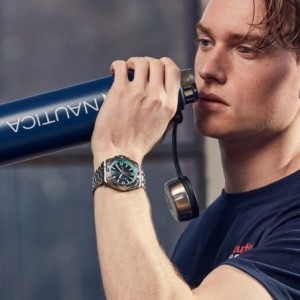 Ανδρικό ρολόι Nautica multifuction με ασημί μπρασελέ από ανοξείδωτο ατσάλι και μπλε καντράν