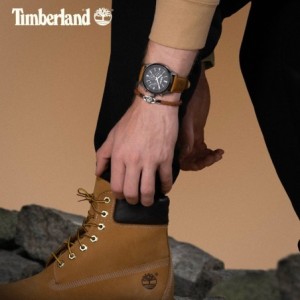 Ρολόι Timberland dual time chronograph με μαύρο καντράν και καφέ δερμάτινο λουράκι