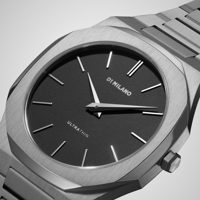 Λεπτό ρολόι D1 Milano με μαύρο καντράν και ατσάλινο μπρασελέ