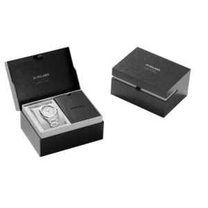 D1 Milano ultrathin watch with silver dial and stainless steel bracelet