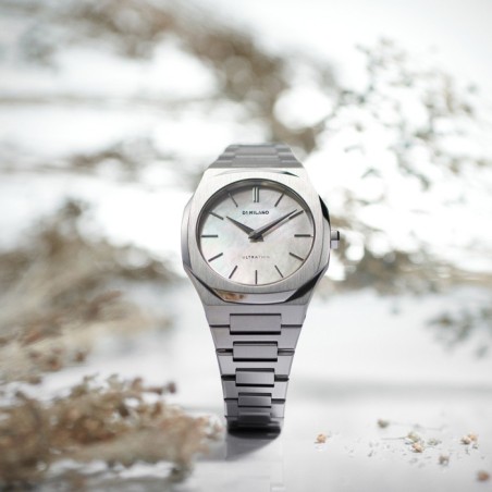 D1 Milano ultrathin watch with silver dial and stainless steel bracelet